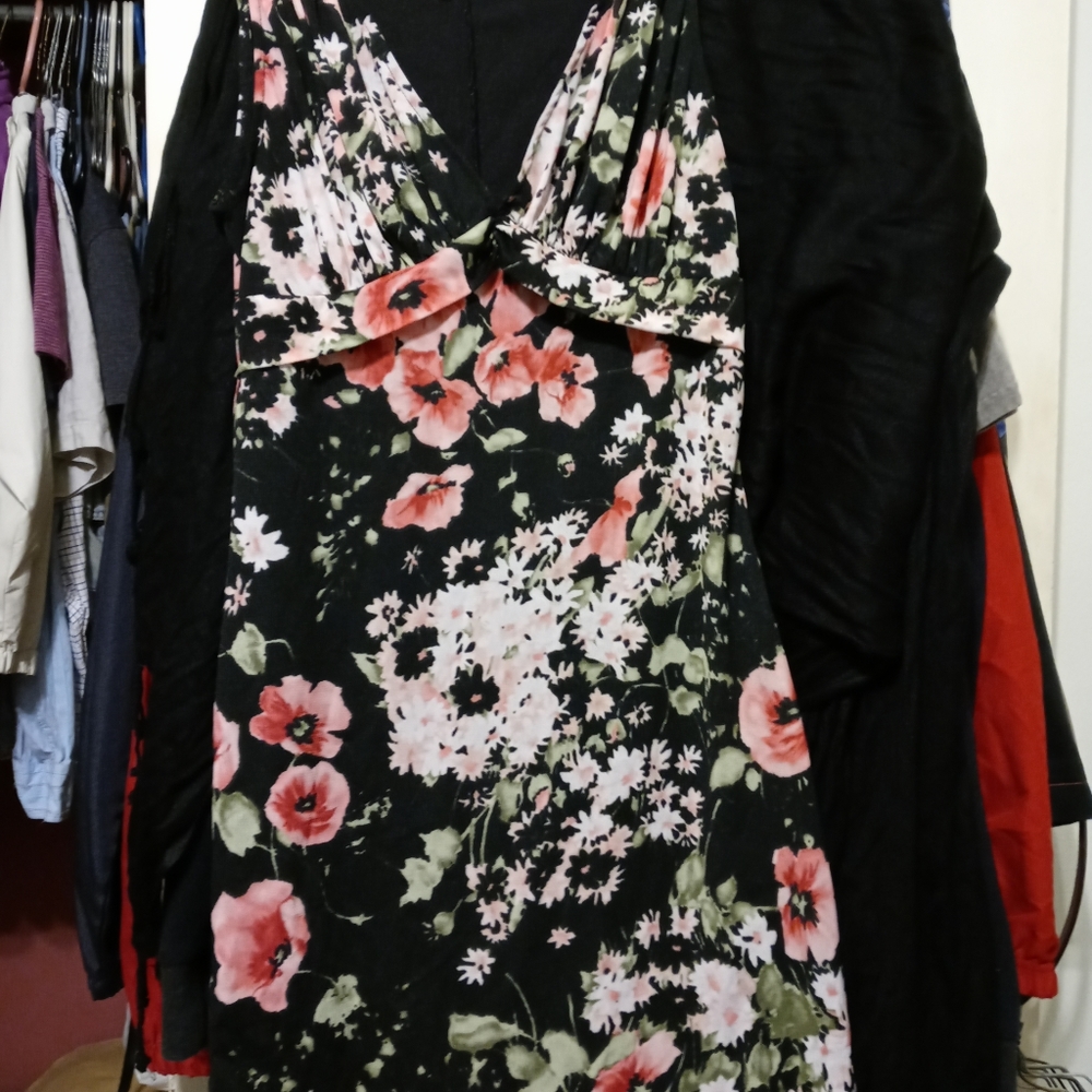 Ladies Peep Studio Dress